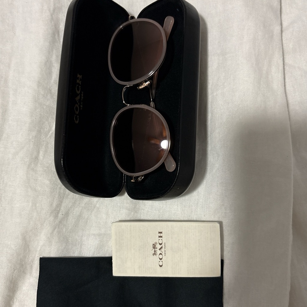 Coach Sunglasses - Picture 3 of 4